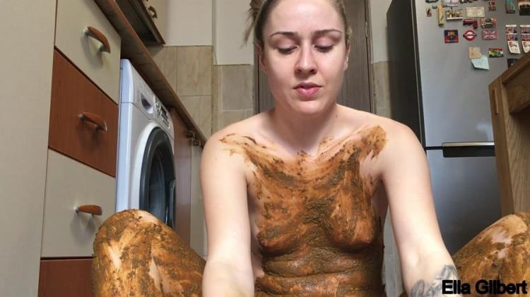 Ella Gilbert - Scatshop - Extreme Facial And Clothing Smearing (2021 | FullHD)
